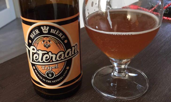 Brouwerij de Veteraan schenkt tijdens de Veteranendag